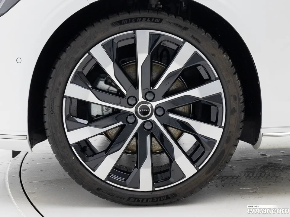 Volvo S90 B5 2025 — миниатюра 5