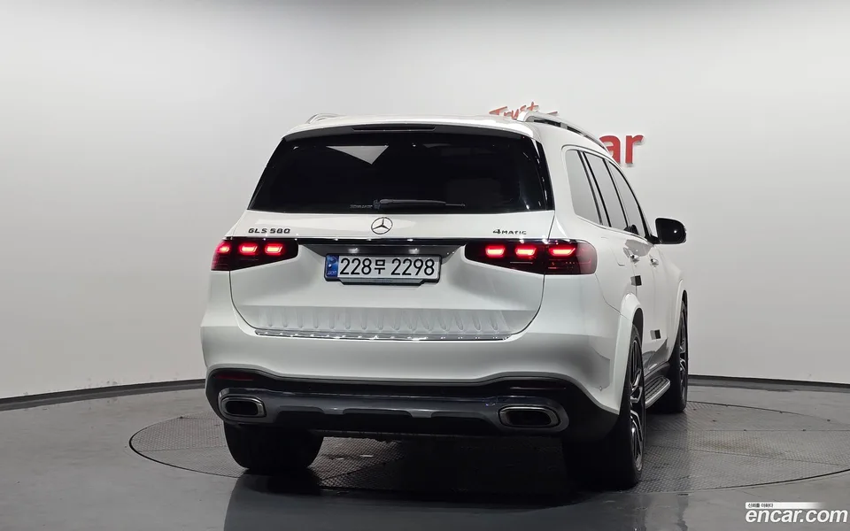 Mercedes-Benz GLS-Class GLS580 4MATIC 2024 — миниатюра 4