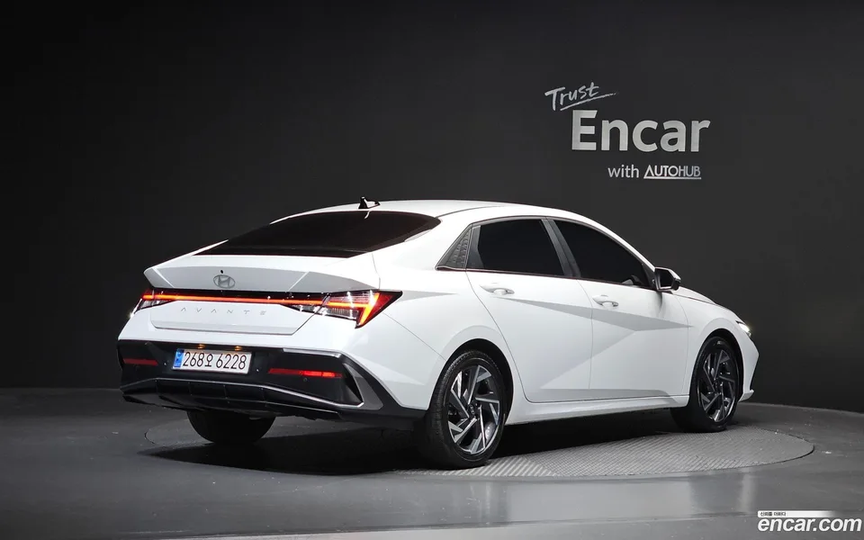 Hyundai Avante CN7 1.6 2023 — миниатюра 2