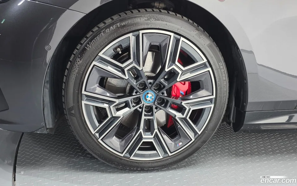 BMW i5 eDrive 40 M 2023 — миниатюра 5