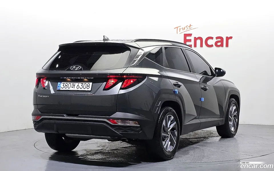 Hyundai Tucson 1.6 2WD 2022 — миниатюра 2