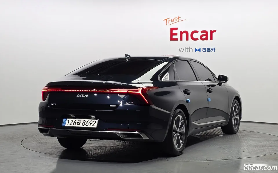 Kia K8 Hybrid 2022 — миниатюра 2
