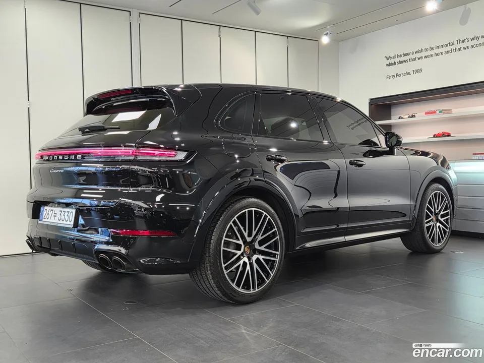 Porsche Cayenne 3.0 2024 — миниатюра 2