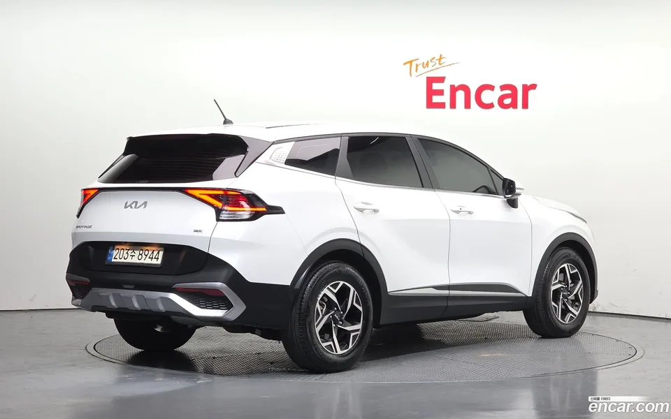 Kia Sportage 2.0 4WD 2023 — миниатюра 2