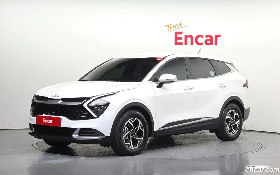 Kia Sportage 2.0 4WD 2023 — фото 1, купить с доставкой в Москву