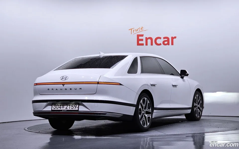 Hyundai Grandeur 2.5 2WD 2023 — миниатюра 2