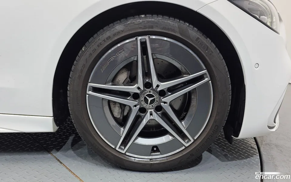 Mercedes-Benz C-Class C200 AMG Line 2025 — миниатюра 5