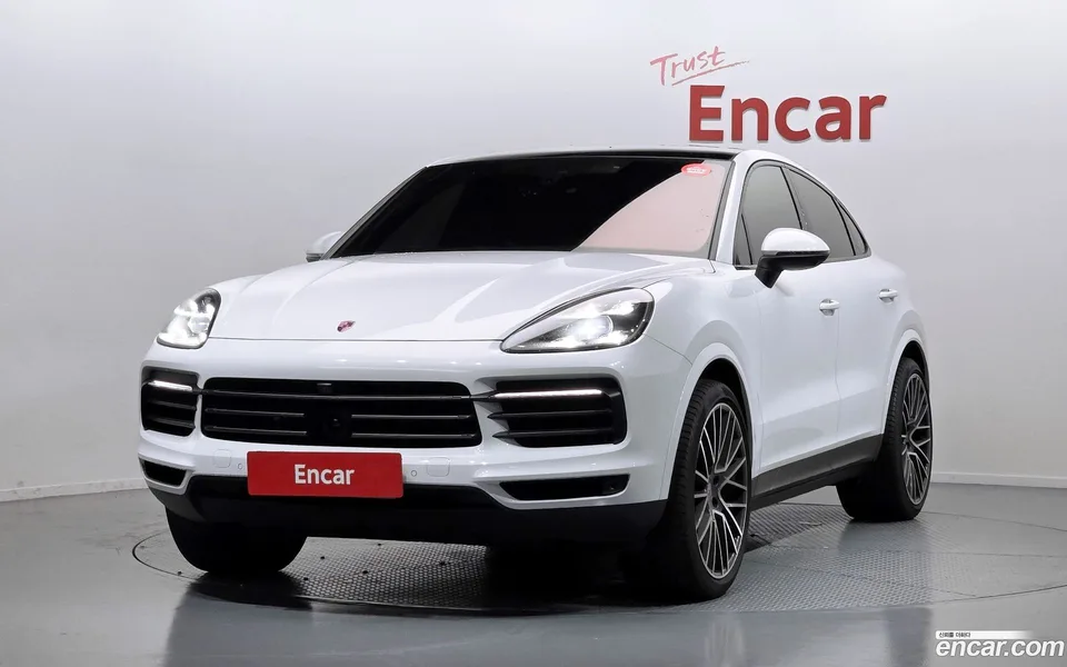 Porsche Cayenne 3.0 2023 — фото 1, купить с доставкой в Москву