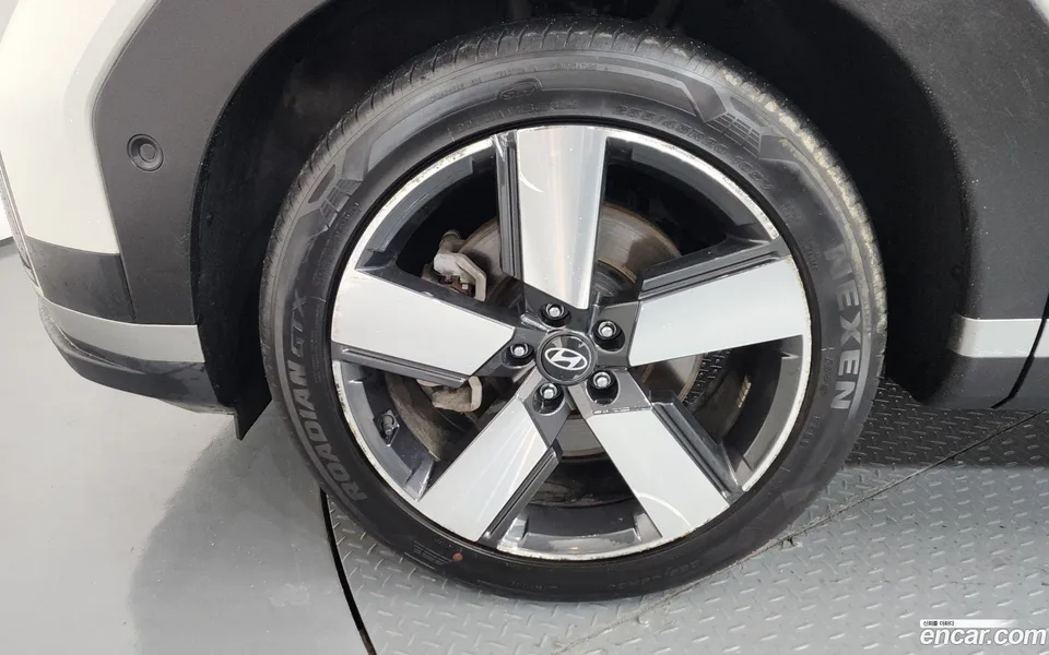 Hyundai SantaFe 2.5T 2WD 2023 — миниатюра 5