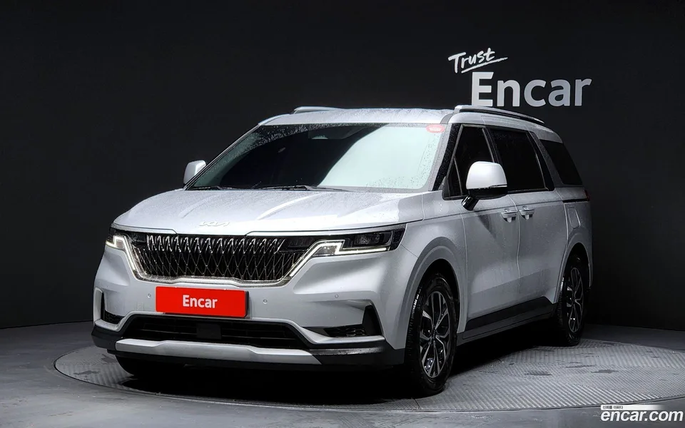 Kia Carnival 11 2022 — фото 1, купить с доставкой в Москву