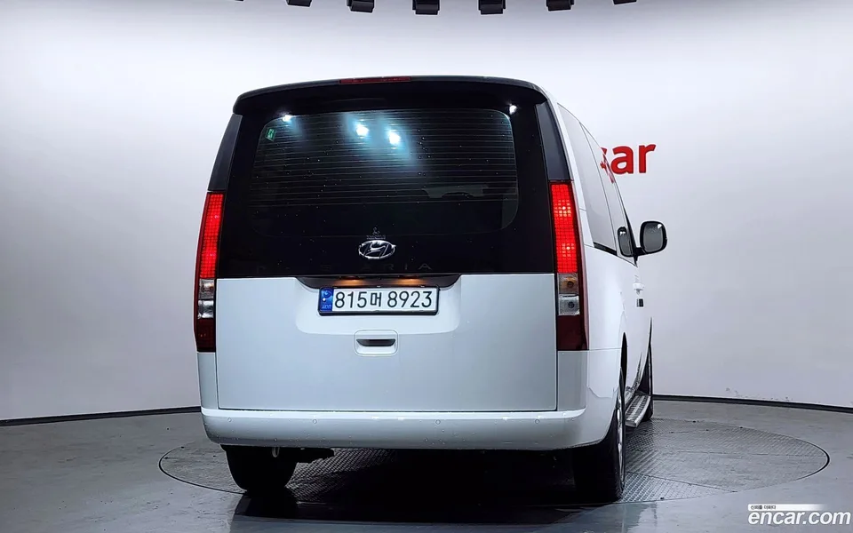 Hyundai Staria 5 2023 — миниатюра 4