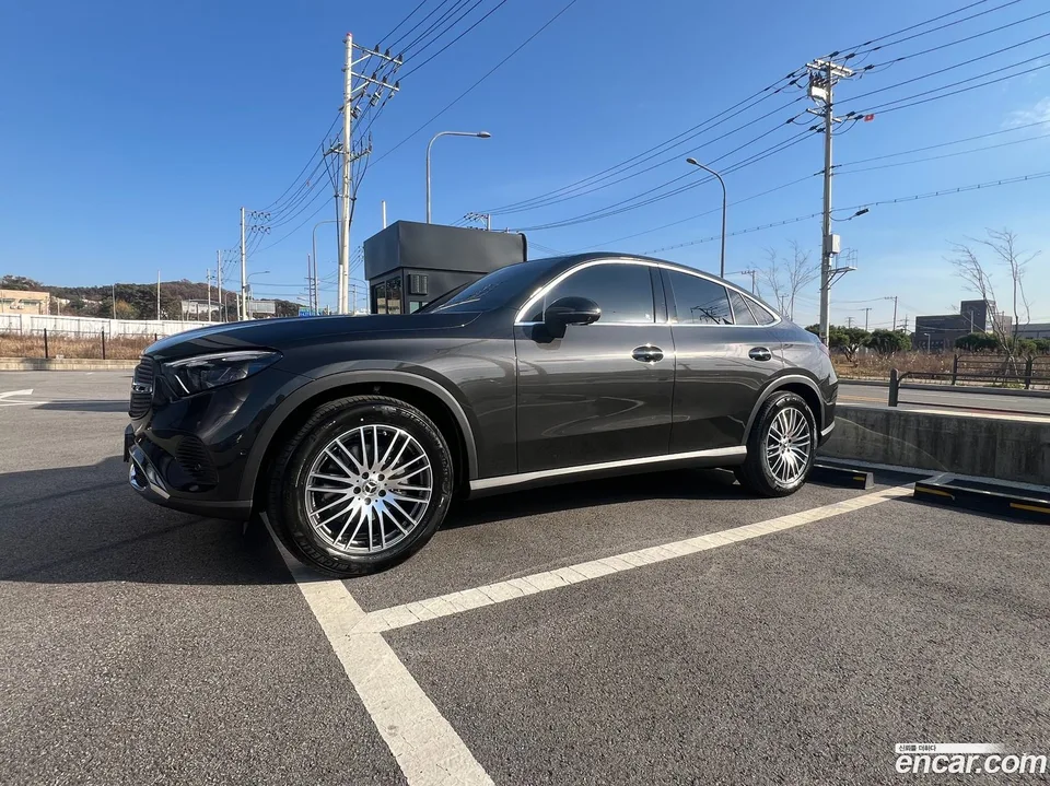 Mercedes-Benz GLC-Class GLC300 4MATIC 2025 — миниатюра 3