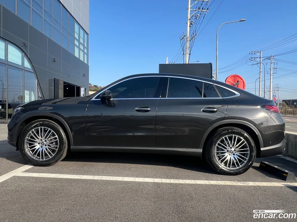 Mercedes-Benz GLC-Class GLC300 4MATIC 2025 — миниатюра 5