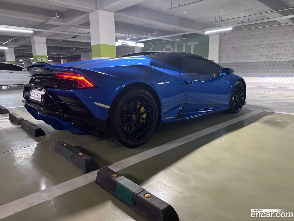 Lamborghini Huracan LP610-2 2022 — миниатюра 5