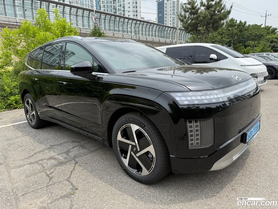 Hyundai Ioniq 9 AWD 2025 — миниатюра 2