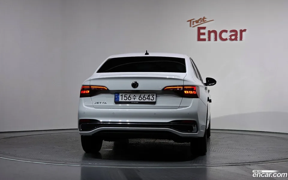 Volkswagen Jetta 1.5 TSI 2023 — миниатюра 4