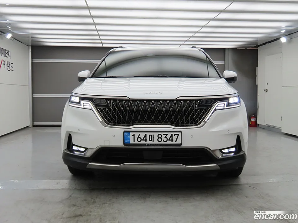 Kia Carnival 7 2023 — миниатюра 2