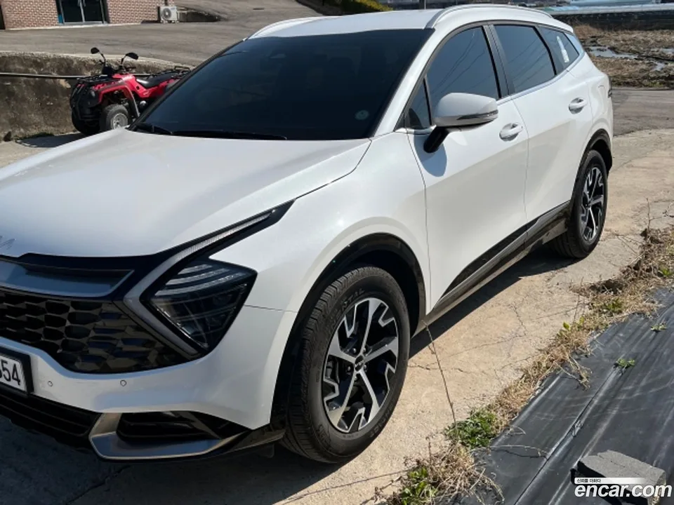 Kia Sportage Hybrid 2WD 2024 — миниатюра 3