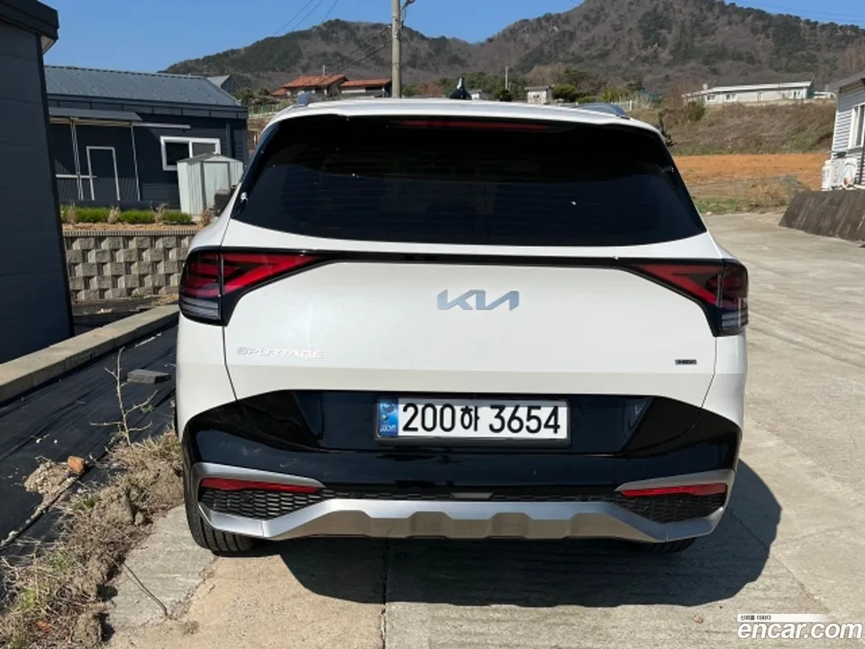 Kia Sportage Hybrid 2WD 2024 — миниатюра 5