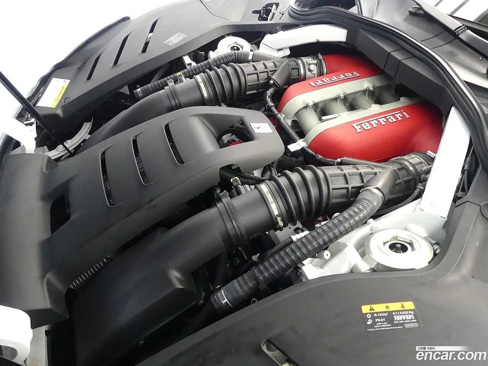 Ferrari Purosangue 6.5 V12 2025 — миниатюра 5