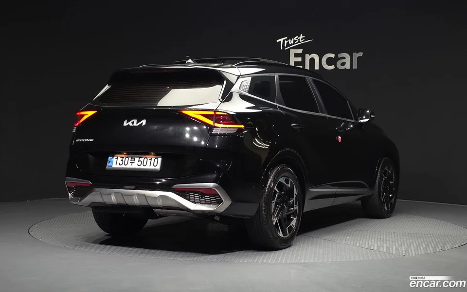 Kia Sportage 2.0 2WD 2022 — миниатюра 2