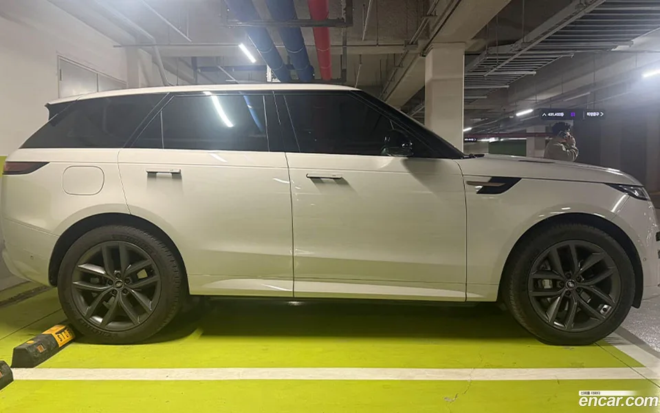 Land Rover Range Rover Sport P360 HSE 2025 — миниатюра 4