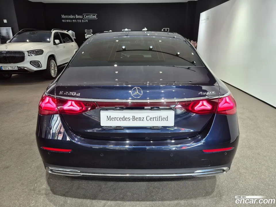 Mercedes-Benz E-Class E220d 4MATIC 2025 — миниатюра 4