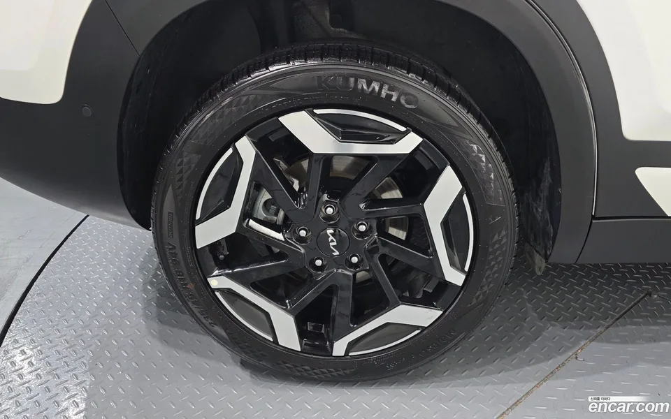 Kia Seltos 1.6 2WD 2024 — миниатюра 5