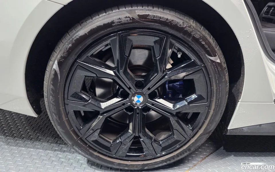 BMW 4 Series 420i M 2024 — миниатюра 5