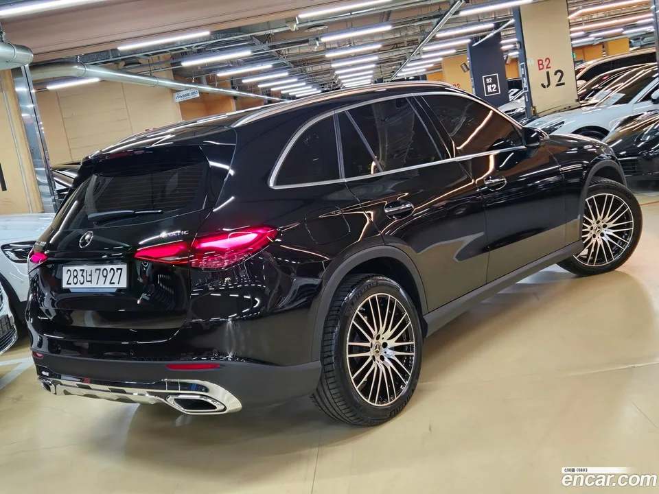Mercedes-Benz GLC-Class GLC300 4MATIC 2025 — миниатюра 2