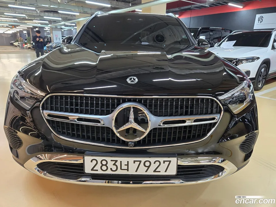 Mercedes-Benz GLC-Class GLC300 4MATIC 2025 — миниатюра 3