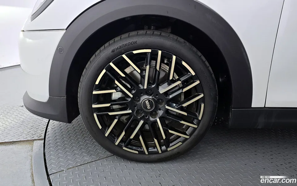MINI Cooper S 5 2025 — миниатюра 5