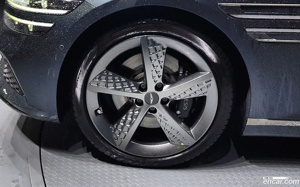 Genesis G80 2.5 2WD 2023 — миниатюра 5