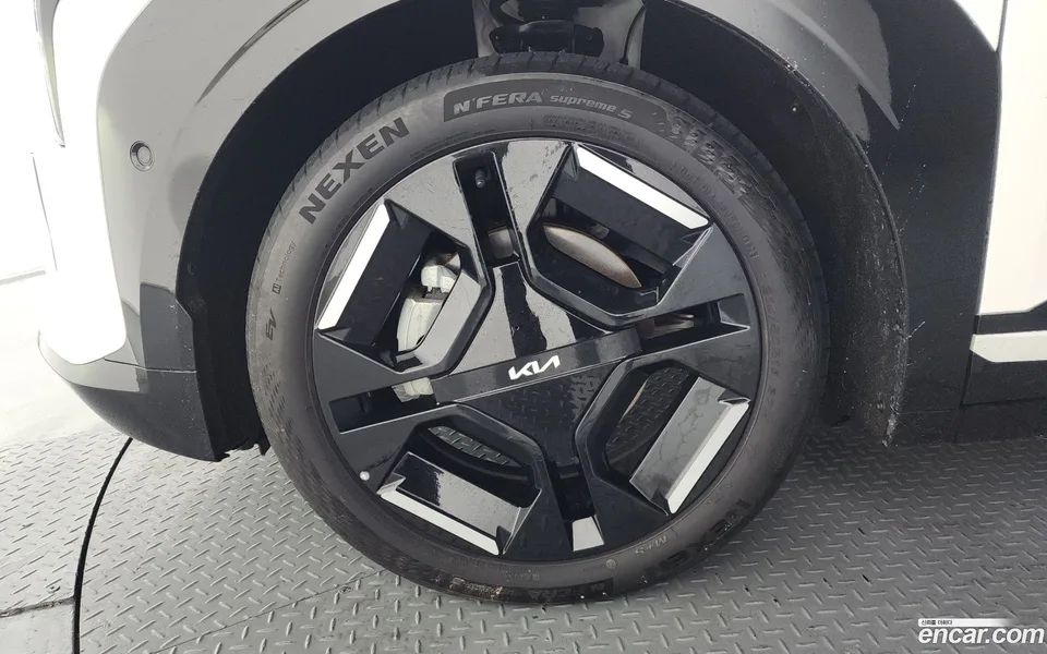Kia EV3 2WD 2025 — миниатюра 5