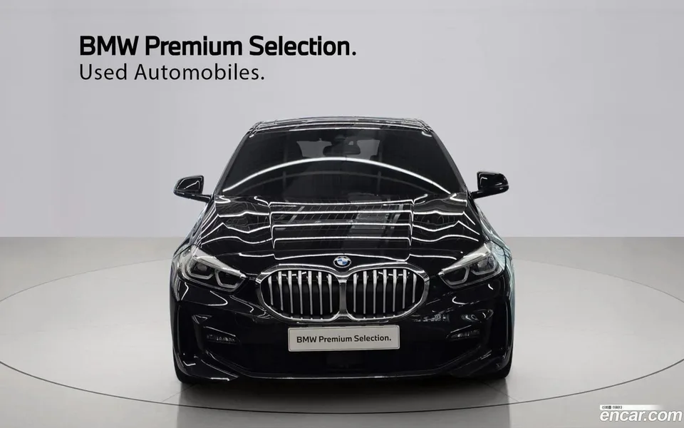 BMW 1 Series 120i M 2023 — миниатюра 3