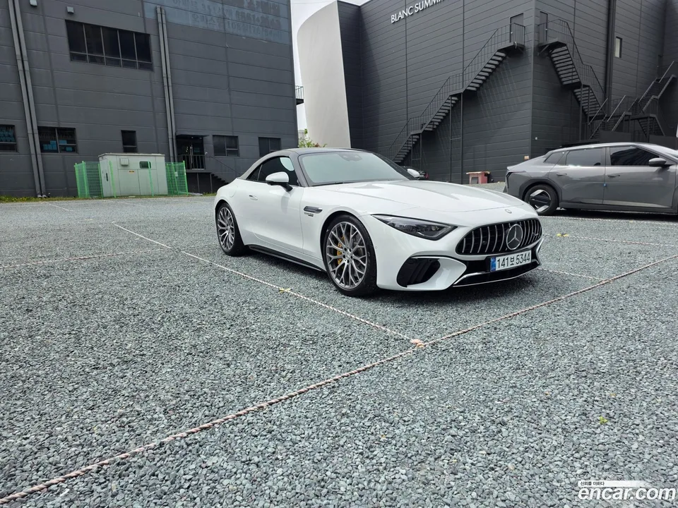 Mercedes-Benz SL-Class AMG SL63 4MATIC+ 2024 — миниатюра 3