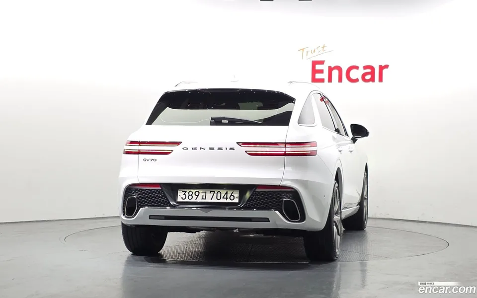 Genesis GV70 2.5T 2WD 2023 — миниатюра 4