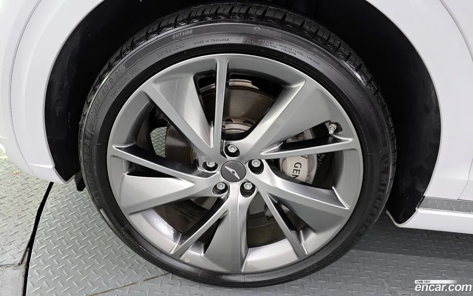 Genesis GV70 2.5T 2WD 2023 — миниатюра 5