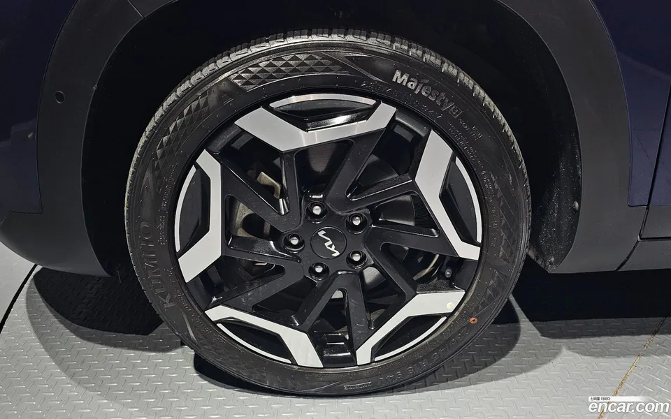 Kia Seltos 1.6 2WD 2023 — миниатюра 5