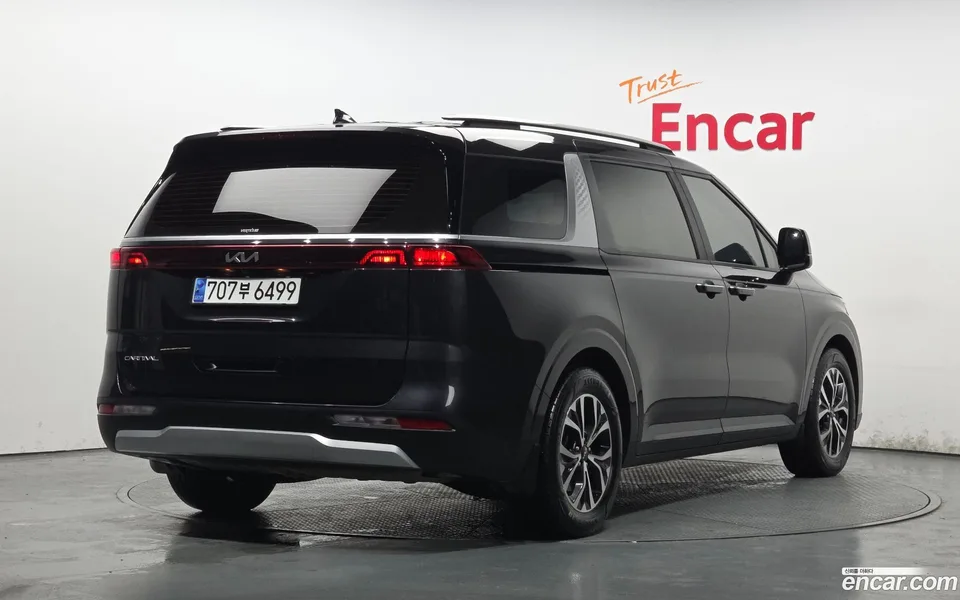 Kia Carnival 11 2023 — миниатюра 2