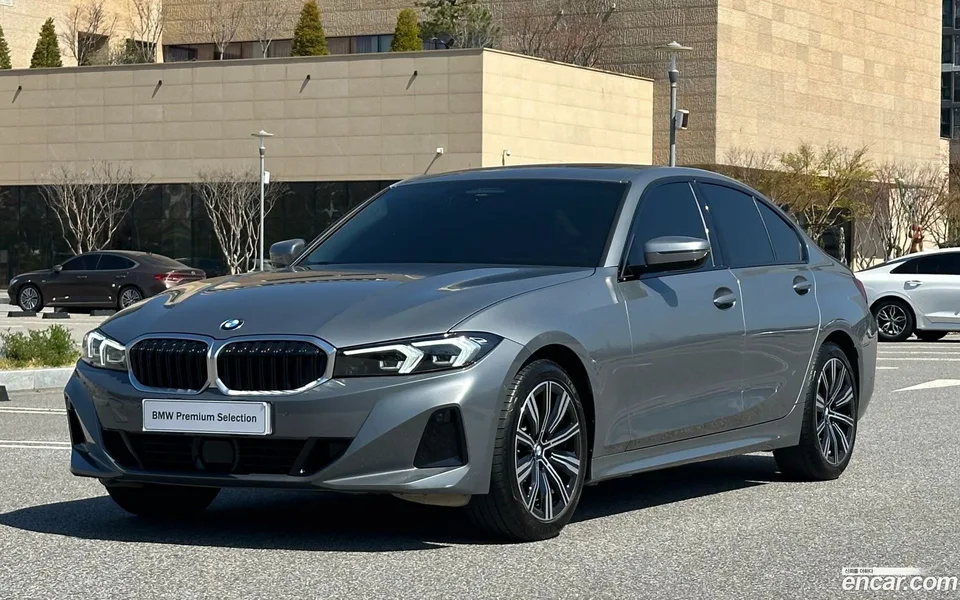 BMW 3 Series 320i 2025 — фото 1, купить с доставкой в Москву
