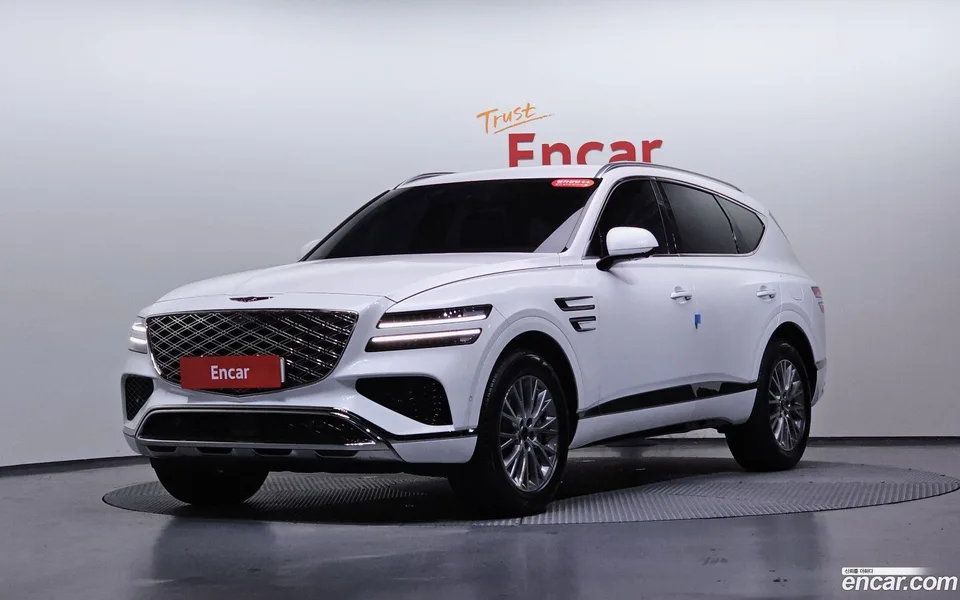 Genesis GV80 2.5T 2WD 2024 — фото 1, купить с доставкой в Москву