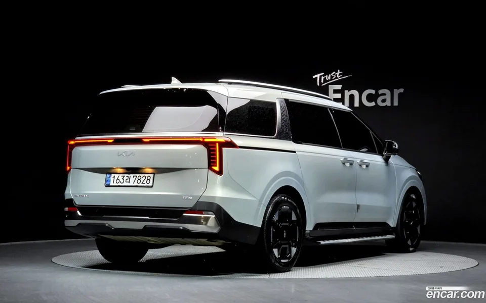 Kia Carnival HEV 9 2024 — миниатюра 2