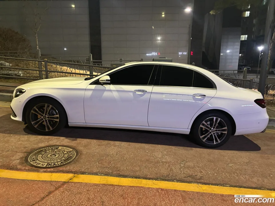 Mercedes-Benz E-Class E250 2023 — миниатюра 2