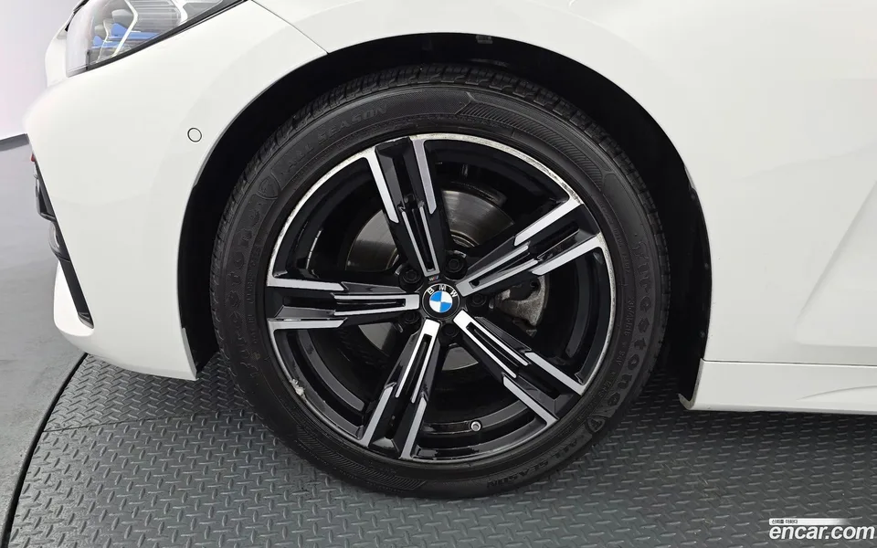 BMW 4 Series 420i M 2022 — миниатюра 5