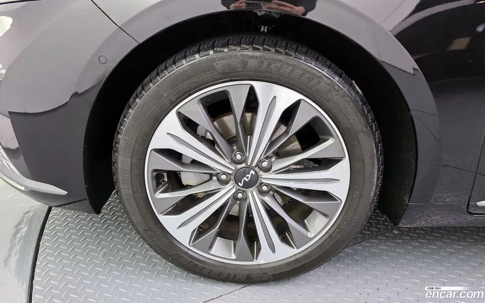Kia K8 Hybrid 2023 — миниатюра 5