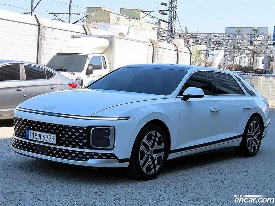 Hyundai Grandeur 2.5 2WD 2023 — миниатюра 3