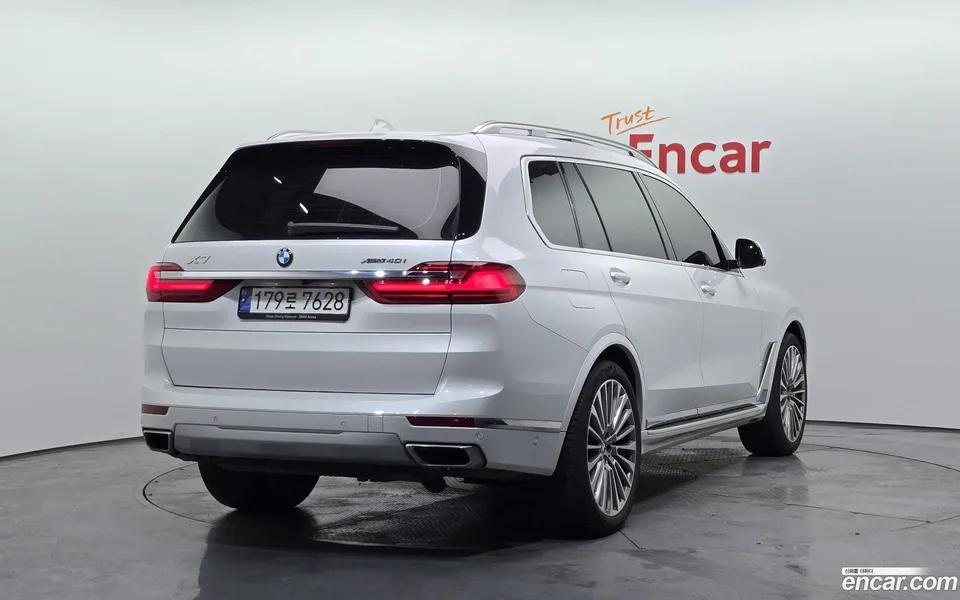 BMW X7 xDrive 40i 7 2022 — миниатюра 2