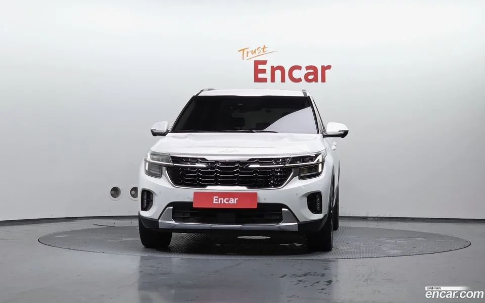 Kia Seltos 1.6 2WD 2023 — миниатюра 3