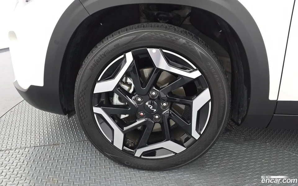 Kia Seltos 1.6 2WD 2023 — миниатюра 5